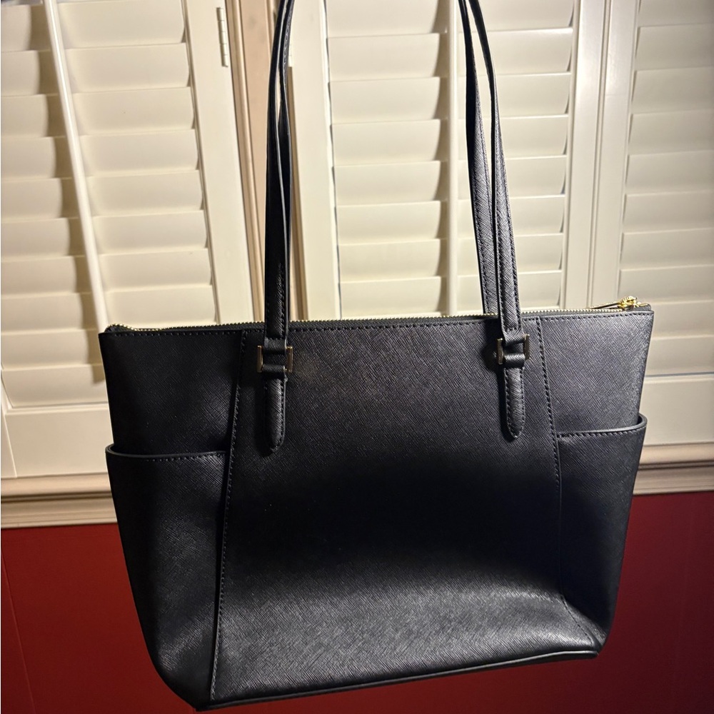 NWT Michael Kors Black Tote Bag - Picture 2 of 6